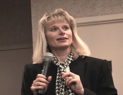 Patty Bassetti Teaches at Newball's KATE Seminar